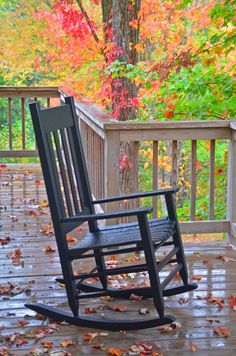 b91c4afaefe176b5d714579525fac665--porch-swings-fall-porches